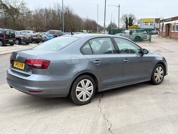 Used Volkswagen Jetta 2016 for sale - 77613693: Photo