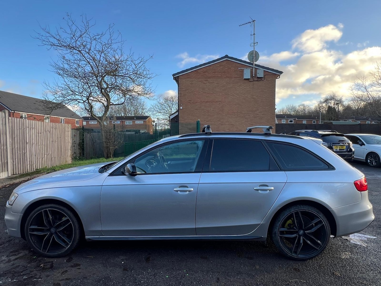 Used Audi A4 2014 for sale - 76551161: Photo 2