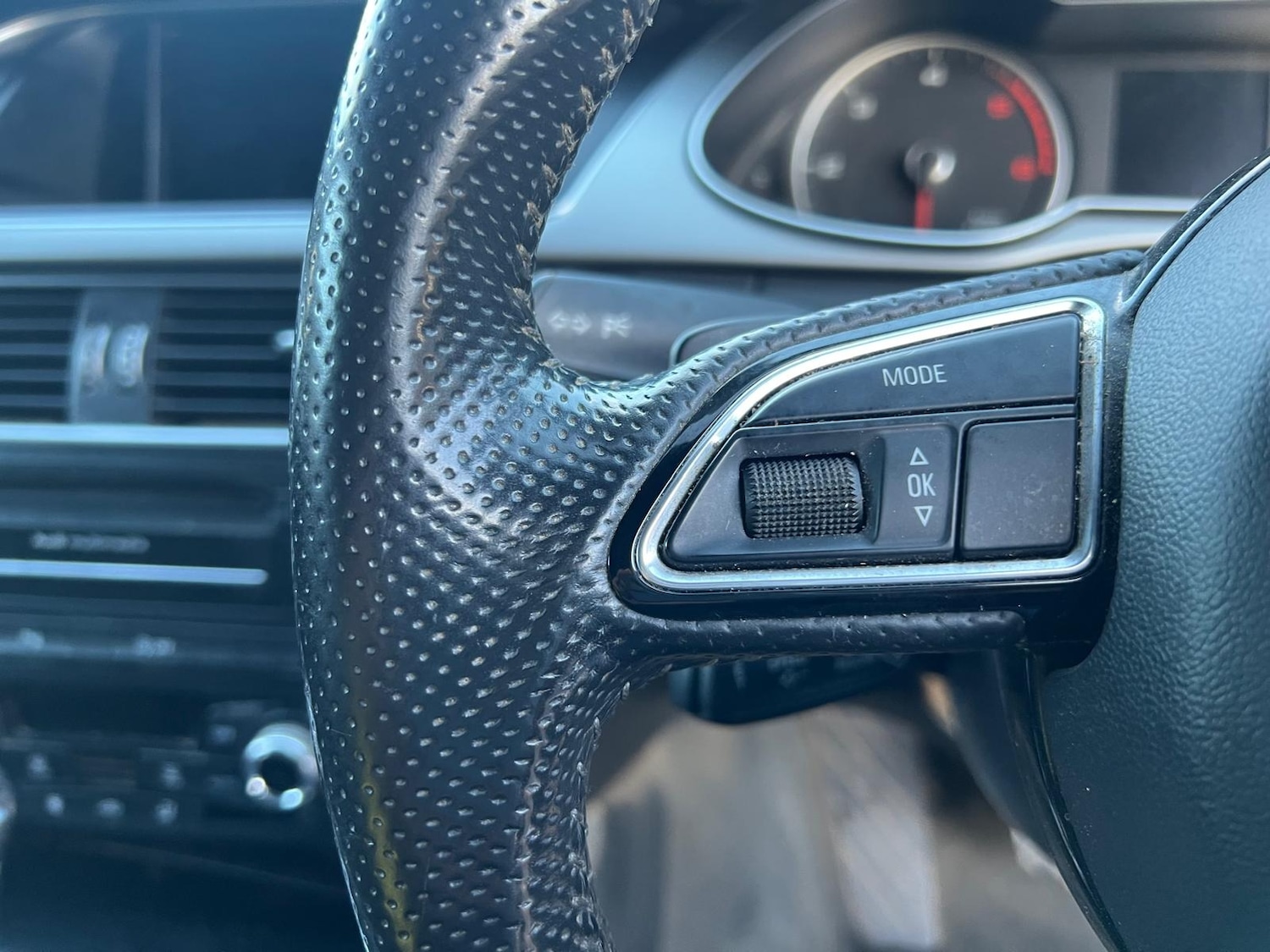 Used Audi A4 2014 for sale - 76551161: Photo 31