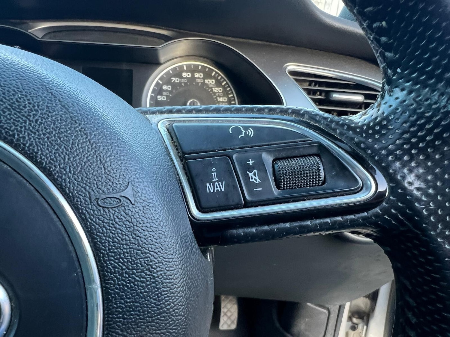 Used Audi A4 2014 for sale - 76551161: Photo 32