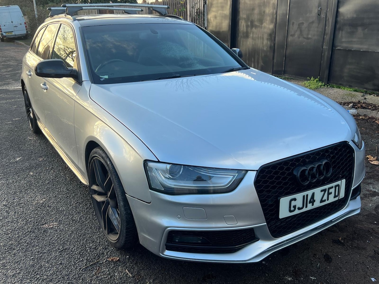 Used Audi A4 2014 for sale - 76551161: Photo 4