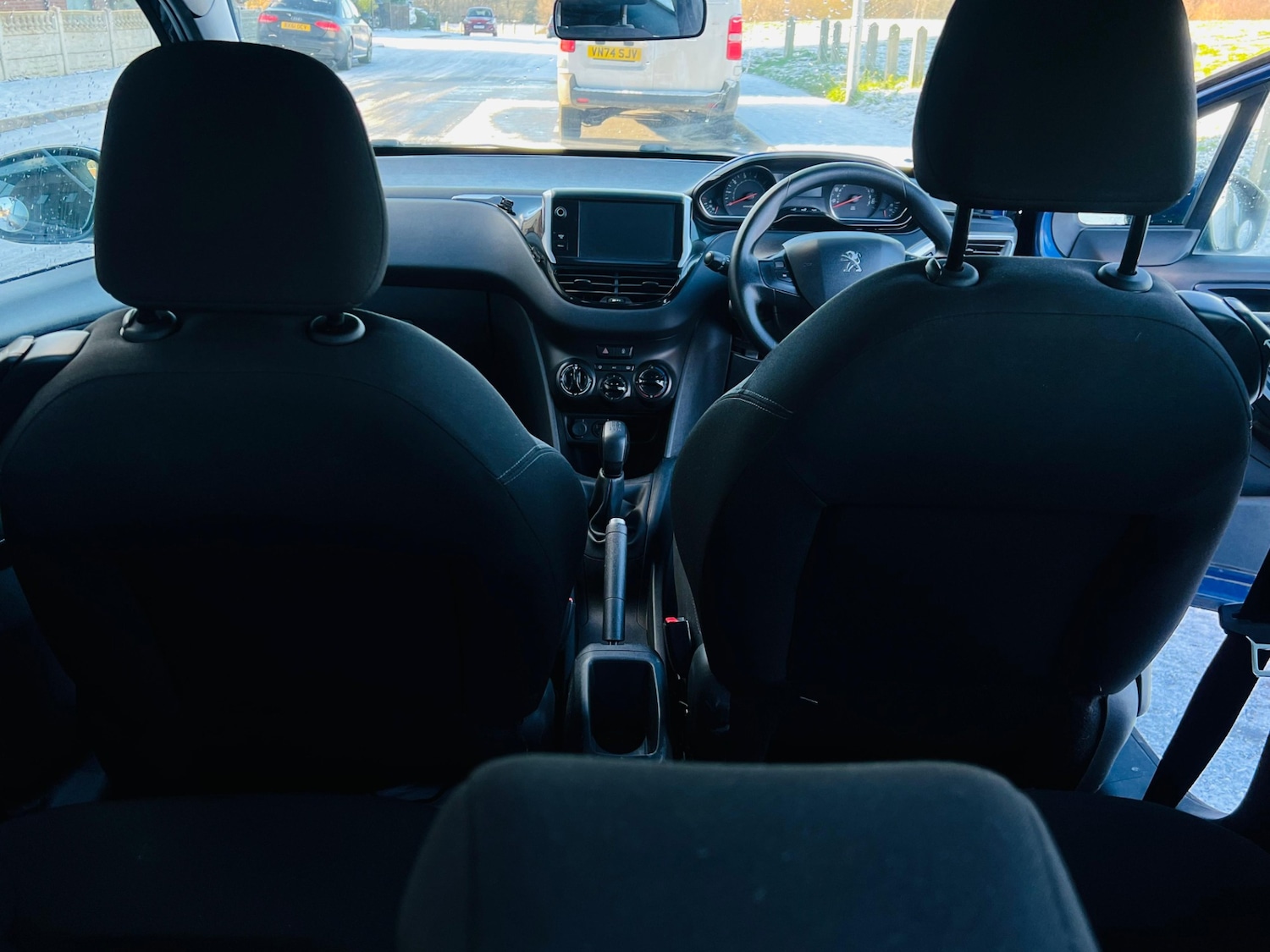 Used Peugeot 208 2012 for sale - 77098852: Photo 12