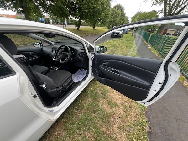 Used Kia Rio 2013 for sale - 76165417: Photo 36
