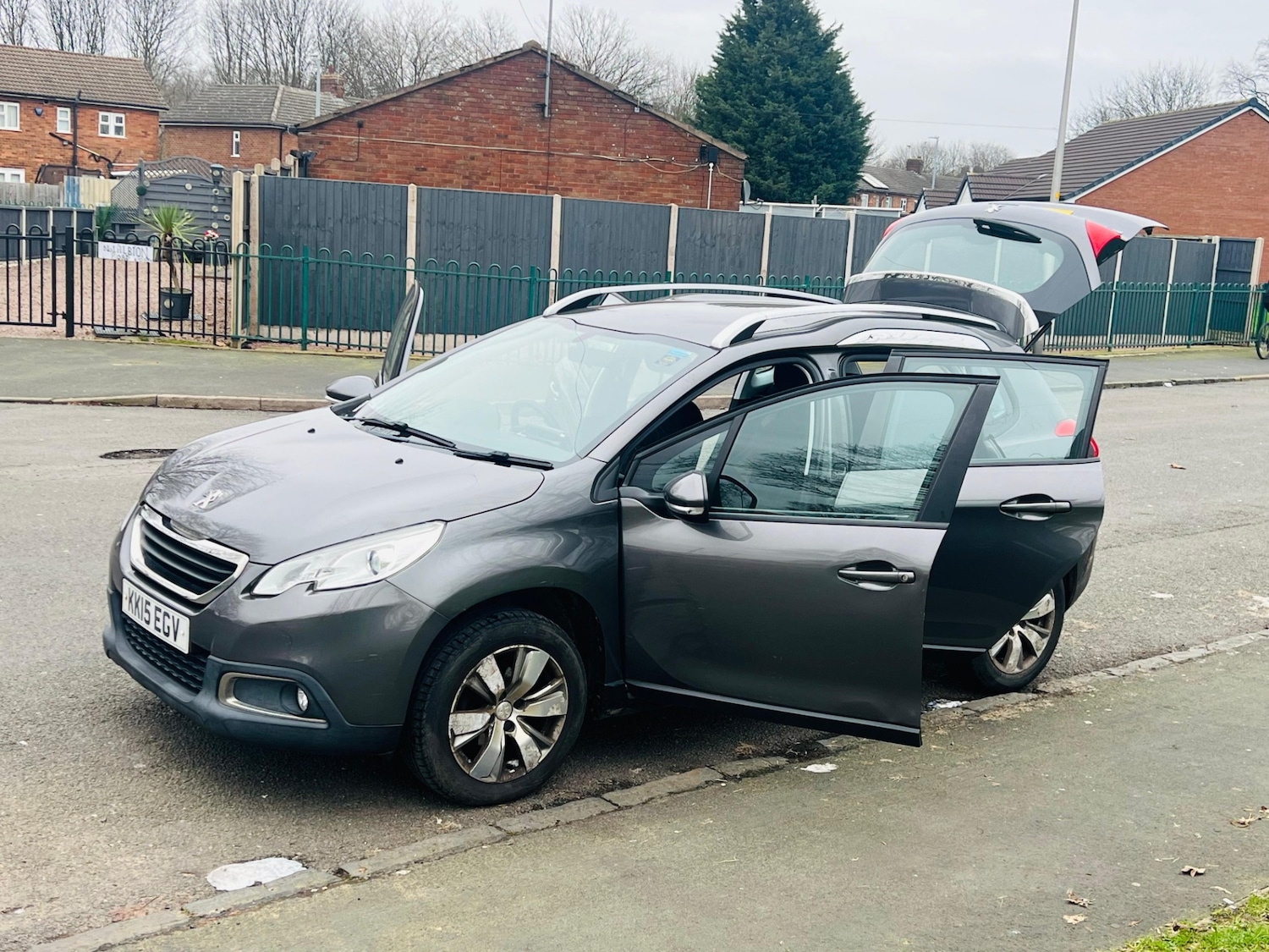 Used Peugeot 2008 2015 for sale - 77613675: Photo 20
