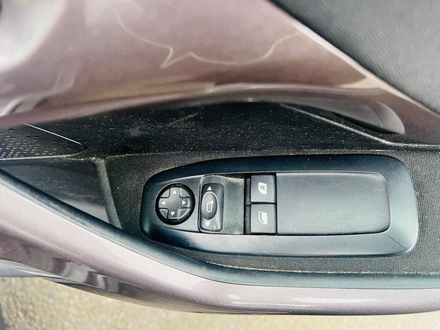 Used Peugeot 2008 2015 for sale - 77613675: Photo 34