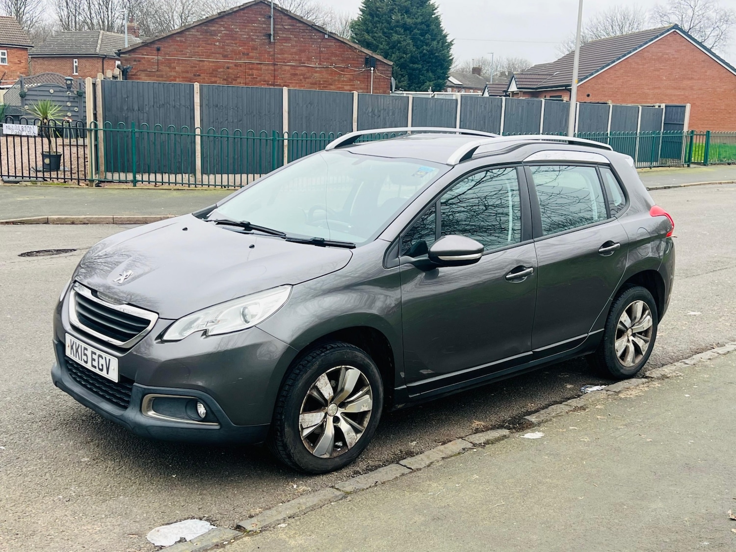 Used Peugeot 2008 2015 for sale - 77613675: Photo 6