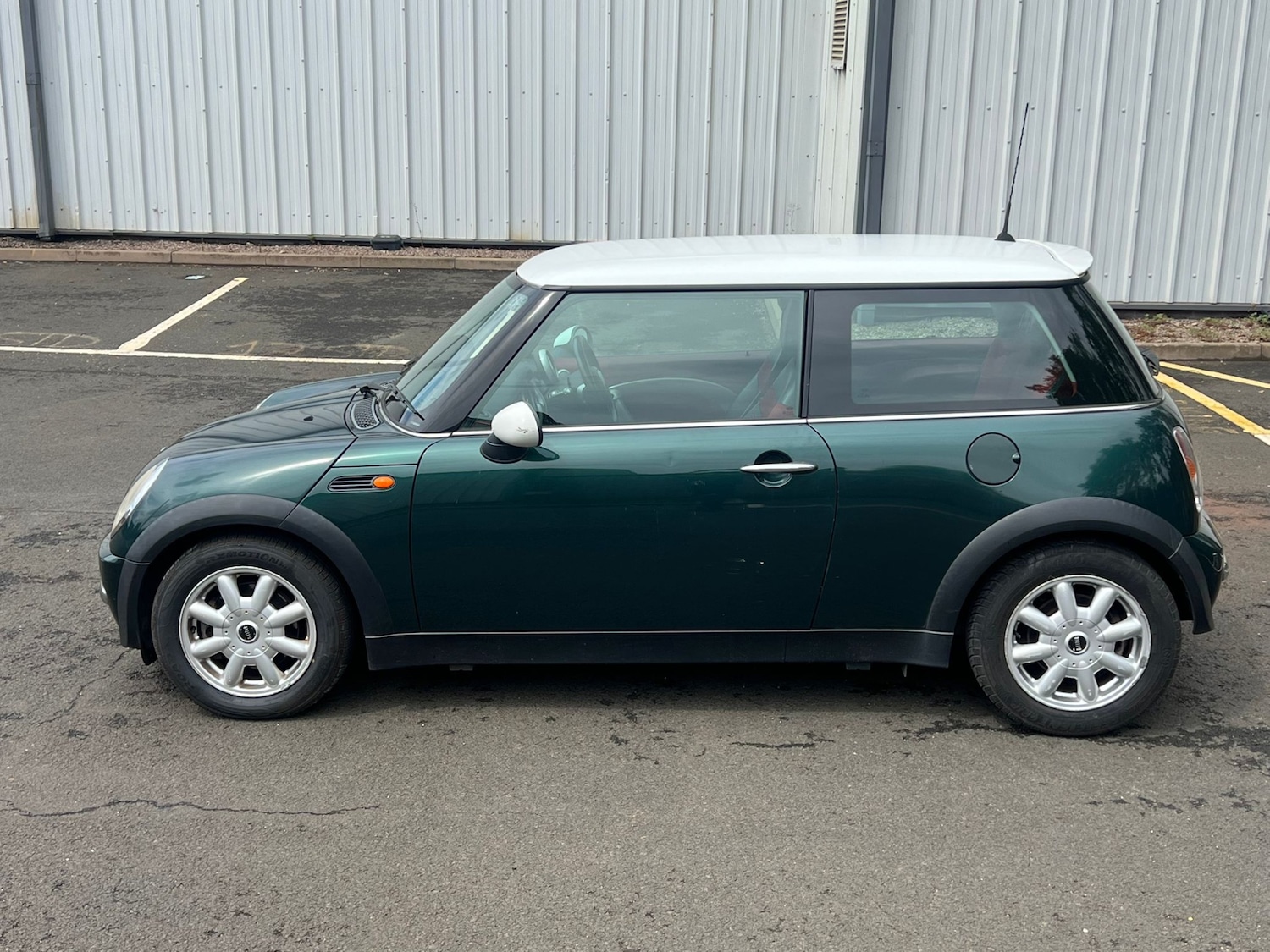 Used MINI Hatch 2002 for sale - 76168084: Photo 12