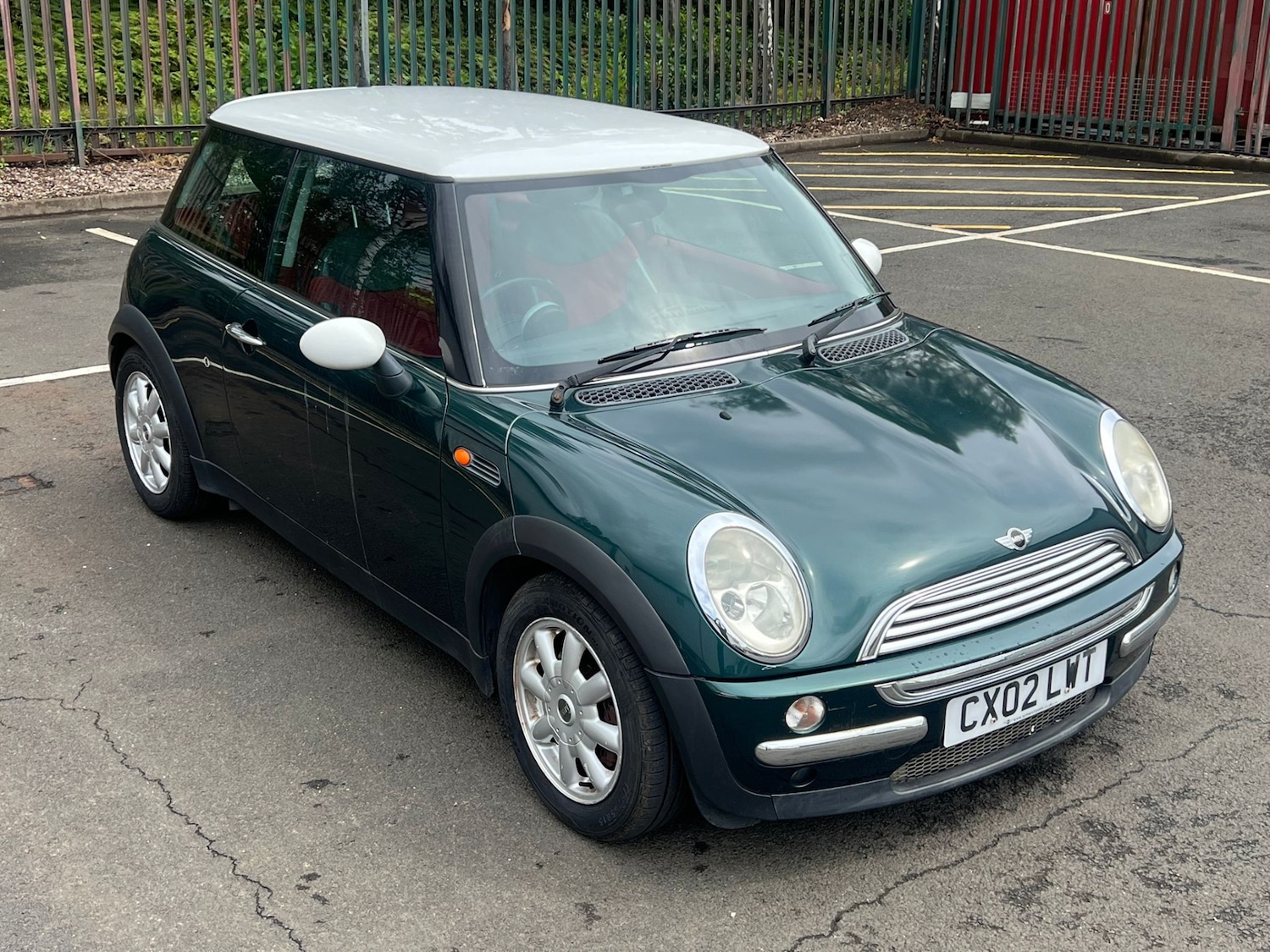 Used MINI Hatch 2002 for sale - 76168084: Photo 2