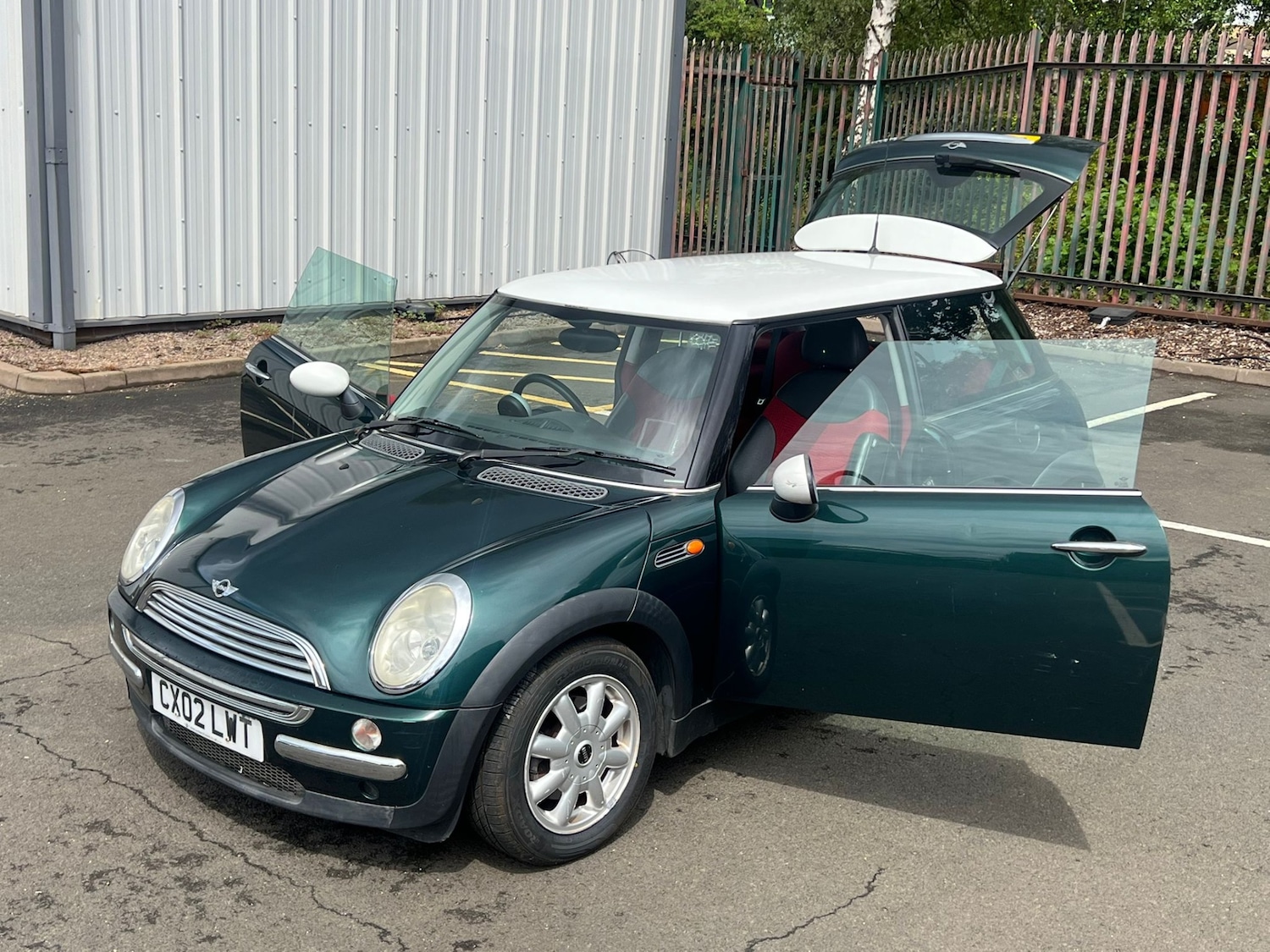Used MINI Hatch 2002 for sale - 76168084: Photo 23