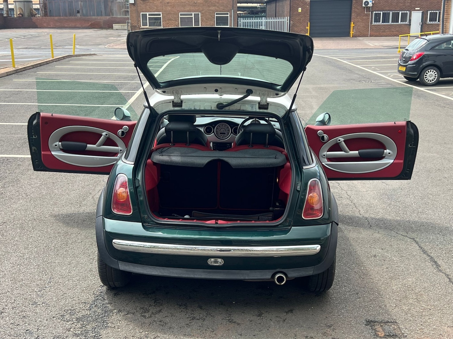 Used MINI Hatch 2002 for sale - 76168084: Photo 27