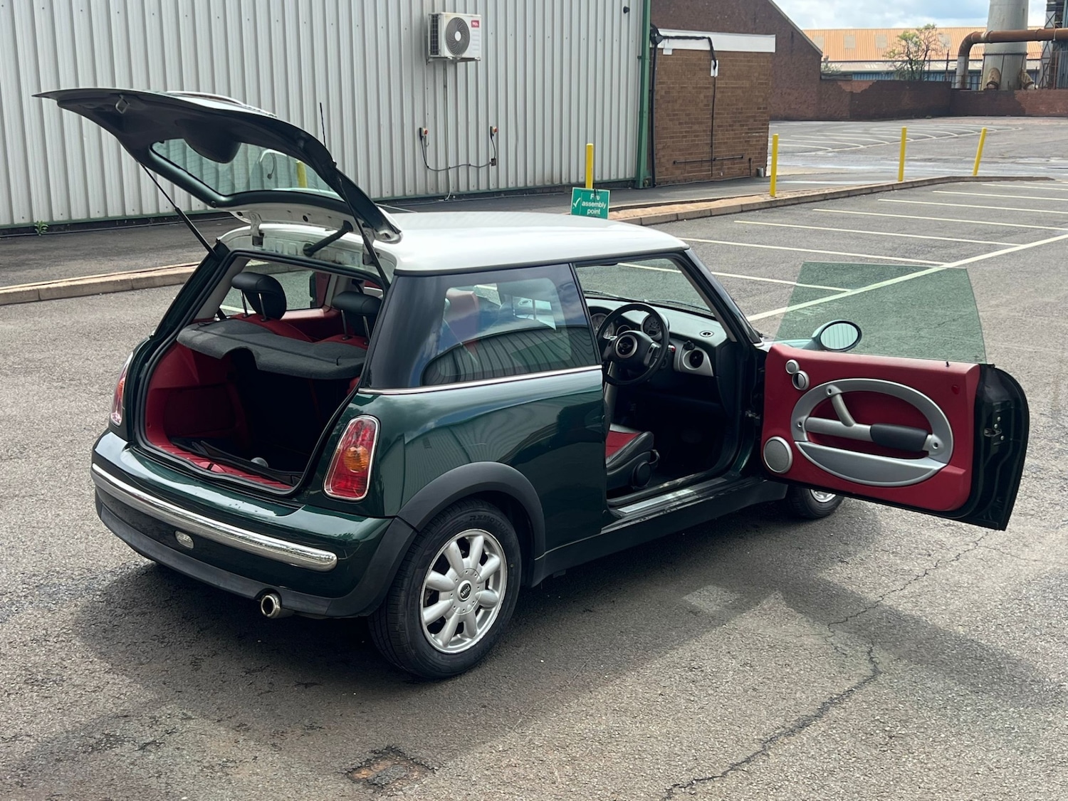 Used MINI Hatch 2002 for sale - 76168084: Photo 29