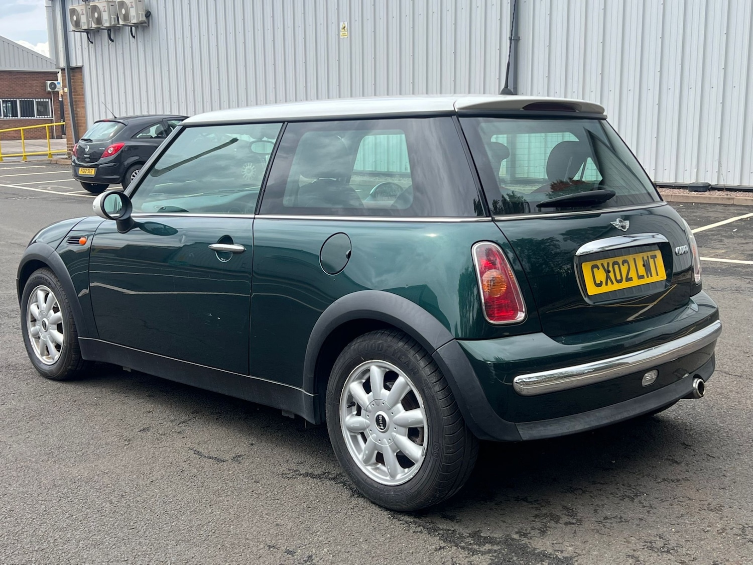 Used MINI Hatch 2002 for sale - 76168084: Photo 9