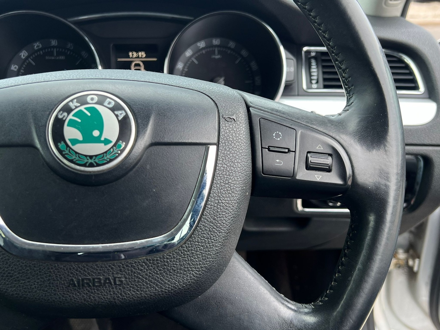 Used Skoda Superb 2012 for sale - 77254382: Photo 26