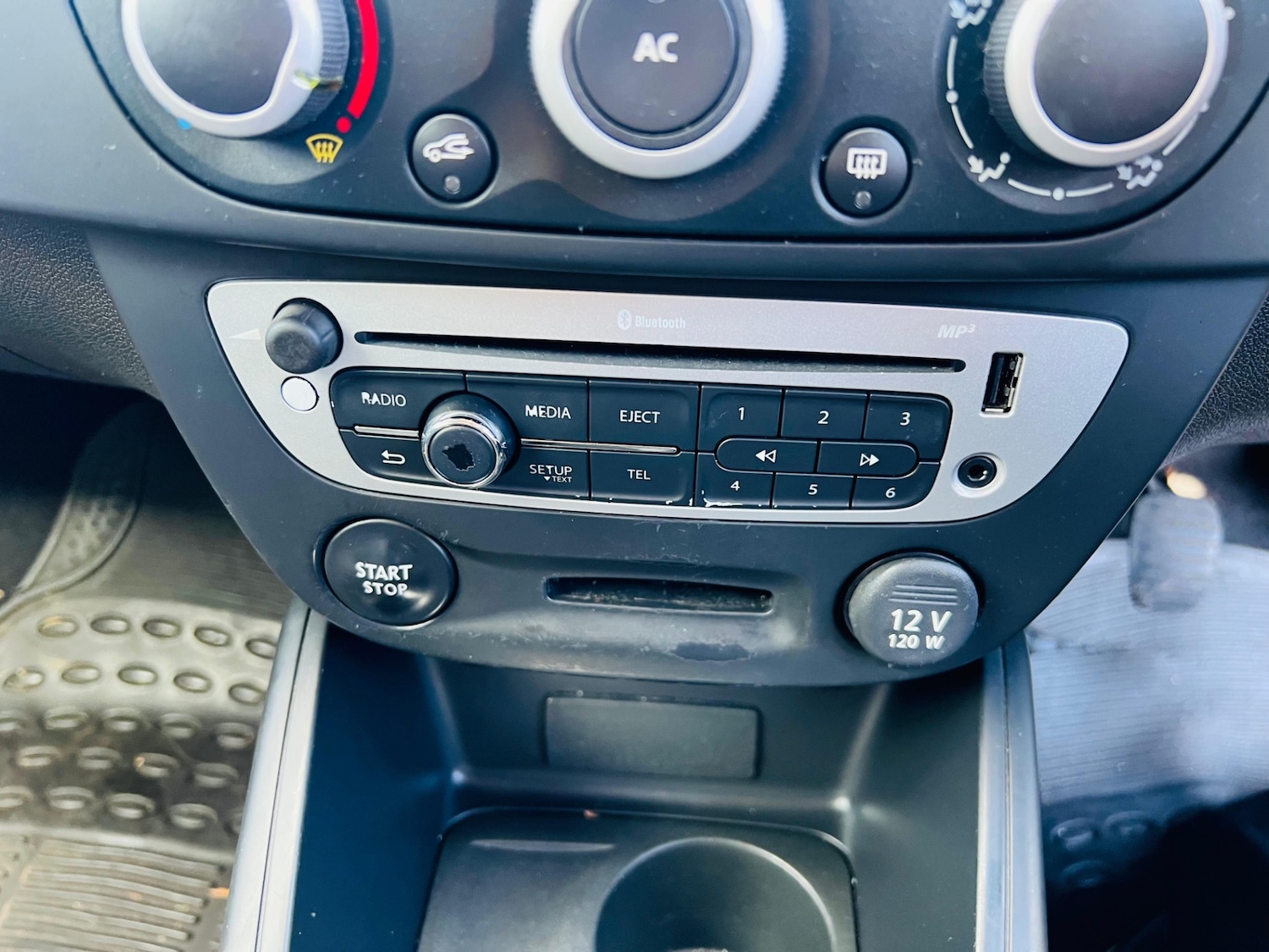 Used Renault Megane 2012 for sale - 77706109: Photo 16