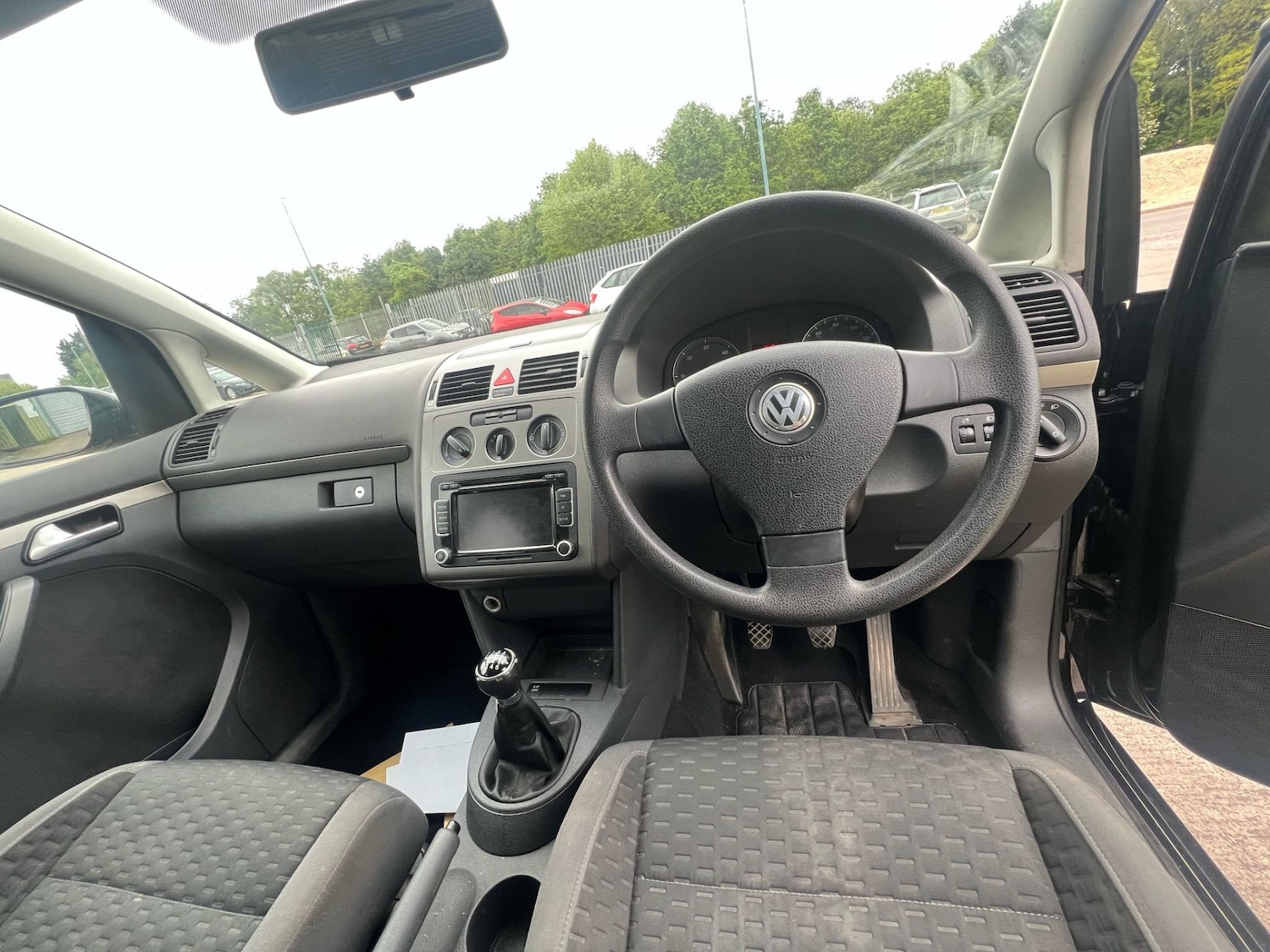 Used Volkswagen Touran 2009 for sale - 77041025: Photo 11