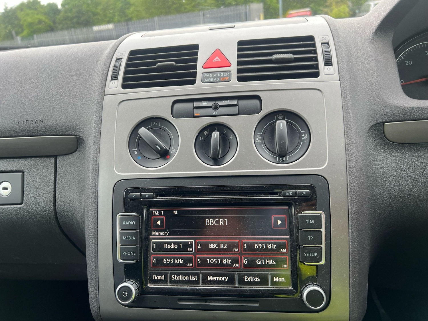 Used Volkswagen Touran 2009 for sale - 77041025: Photo 13