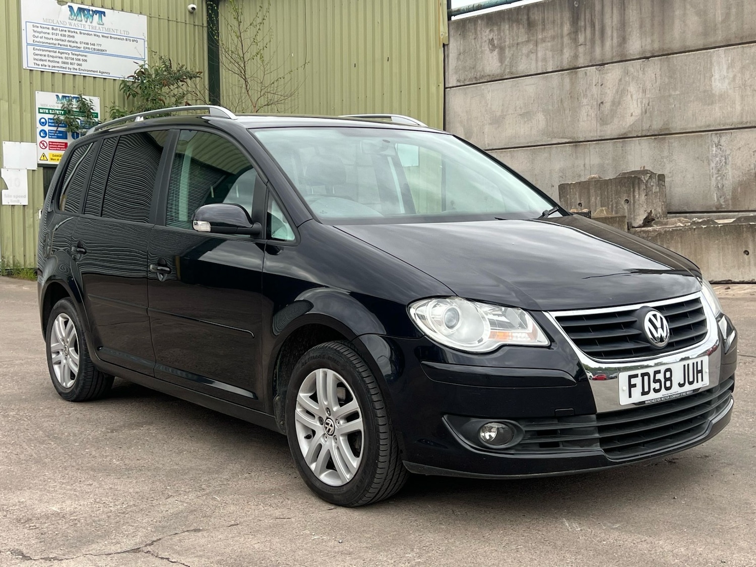 Used Volkswagen Touran 2009 for sale - 77041025: Photo 7