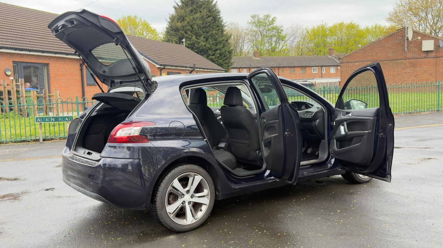 Used Peugeot 308 2014 for sale - 78206320: Photo 25