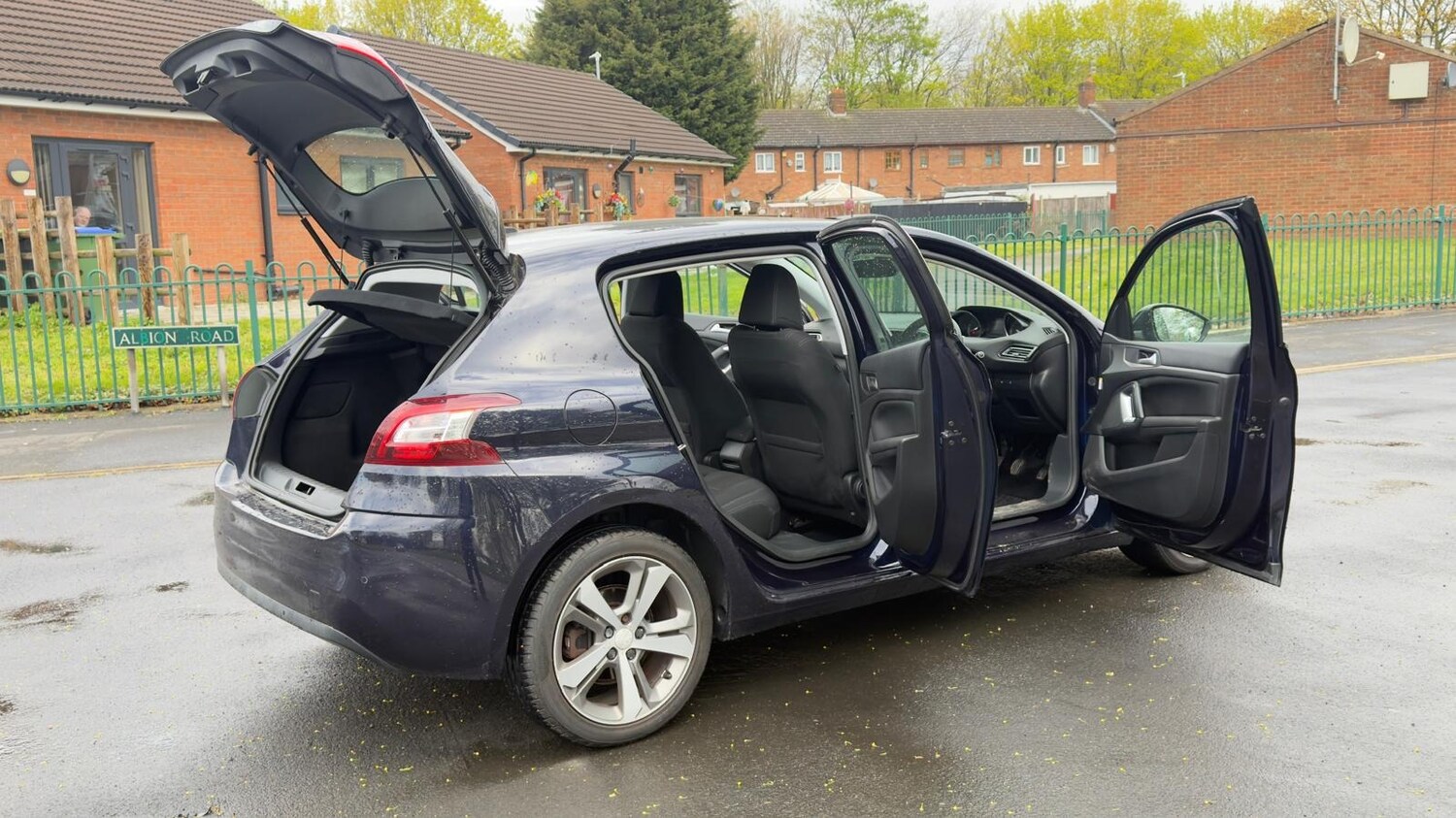 Used Peugeot 308 2014 for sale - 78206320: Photo 28