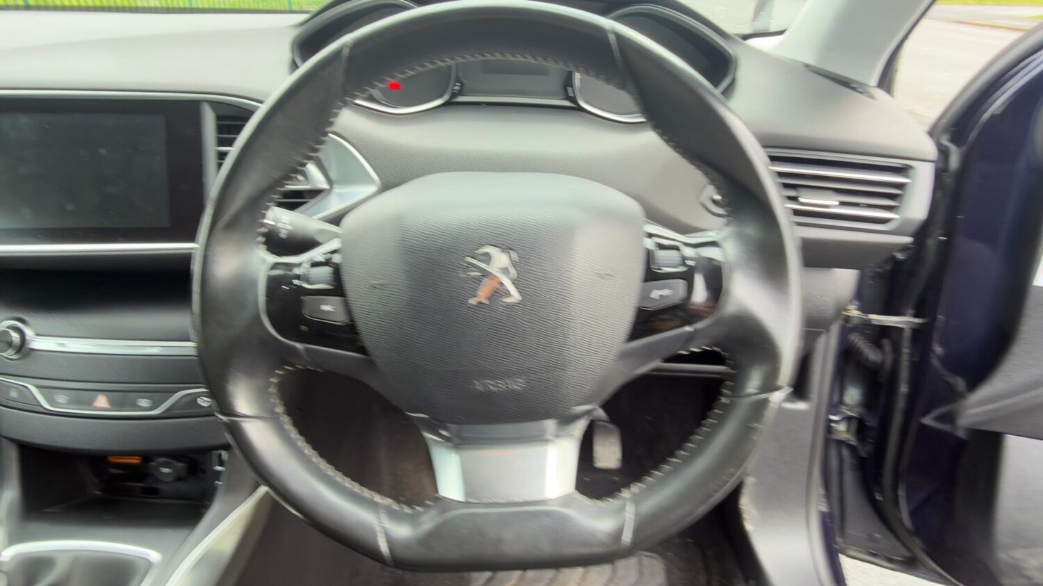 Used Peugeot 308 2014 for sale - 78206320: Photo 35