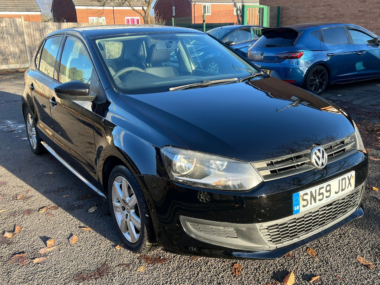 Used Volkswagen Polo 2010 for sale - 76389546: Photo 2