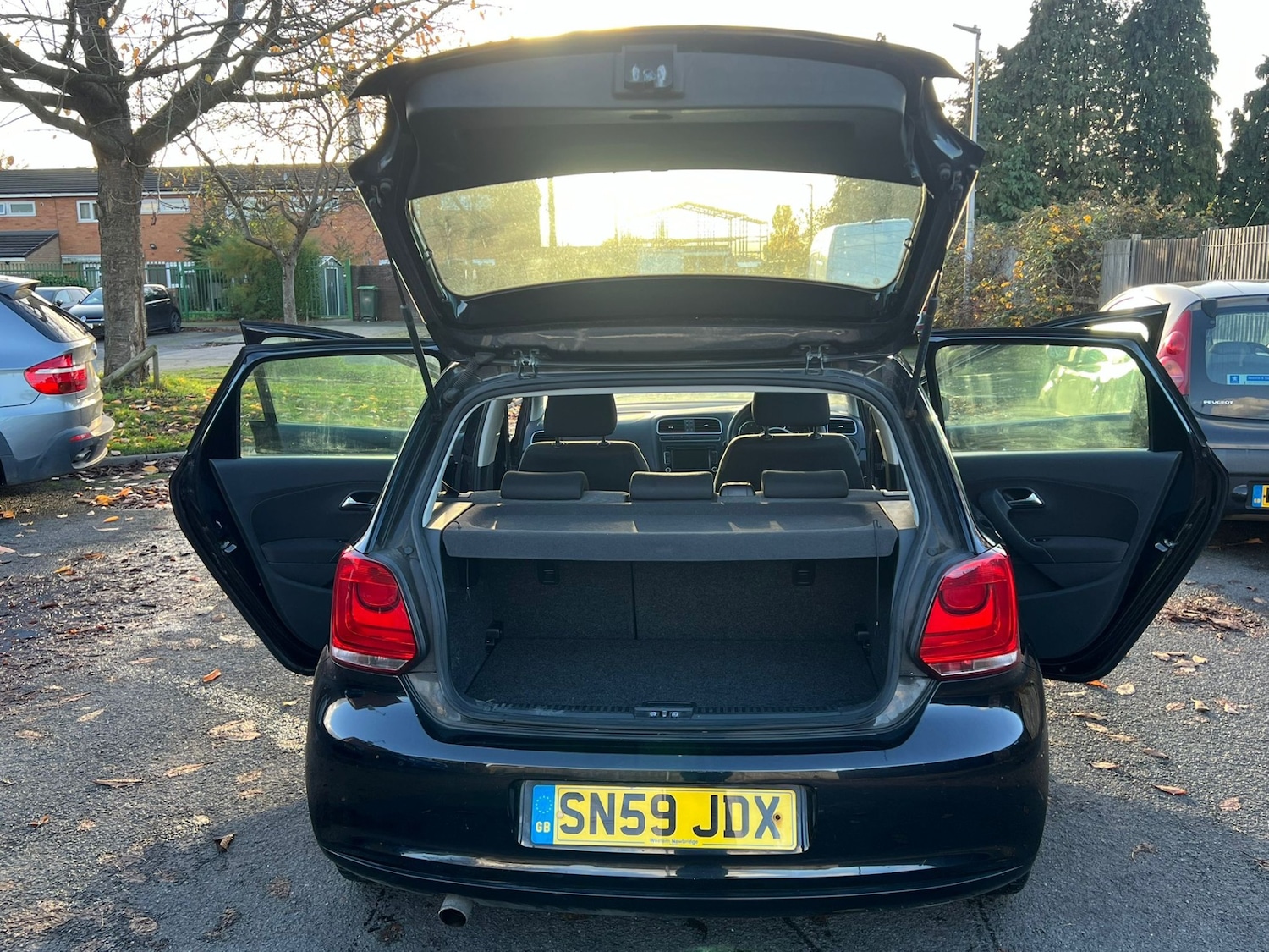 Used Volkswagen Polo 2010 for sale - 76389546: Photo 24