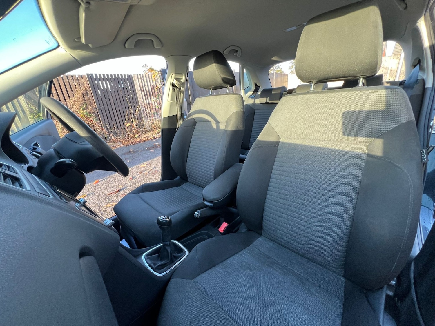 Used Volkswagen Polo 2010 for sale - 76389546: Photo 29