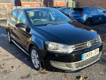 Used Volkswagen Polo 2010 for sale - 76389546: Photo