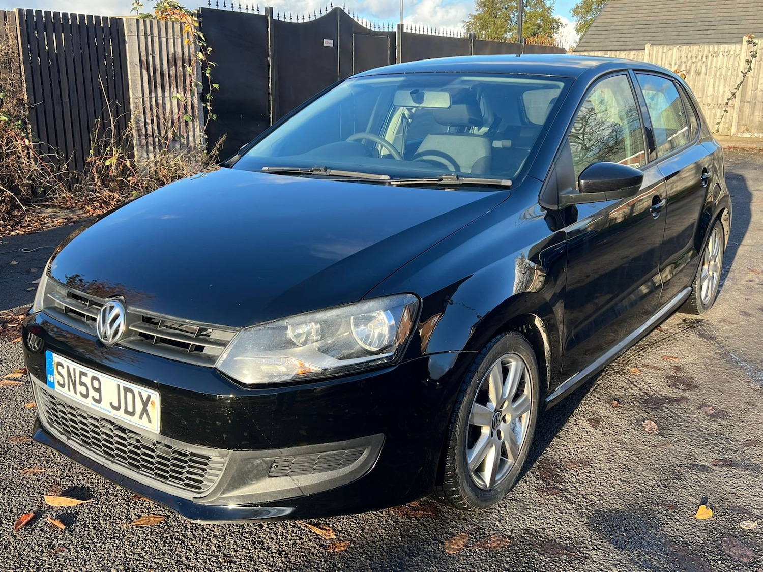 Used Volkswagen Polo 2010 for sale - 76389546: Photo 3