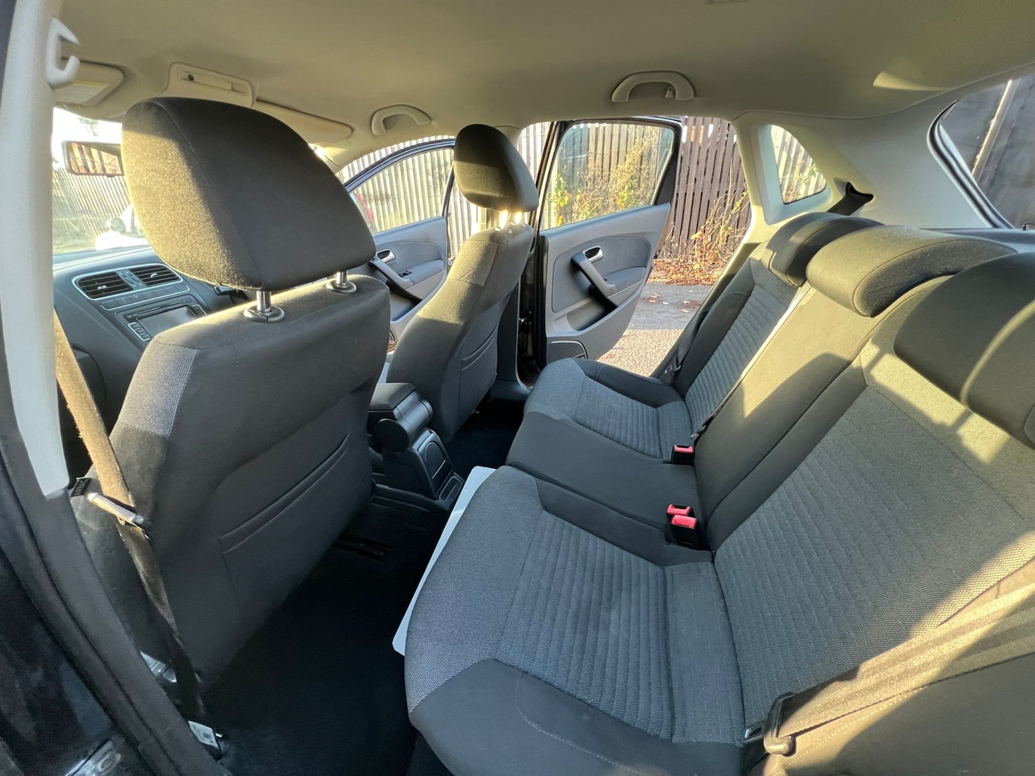 Used Volkswagen Polo 2010 for sale - 76389546: Photo 30