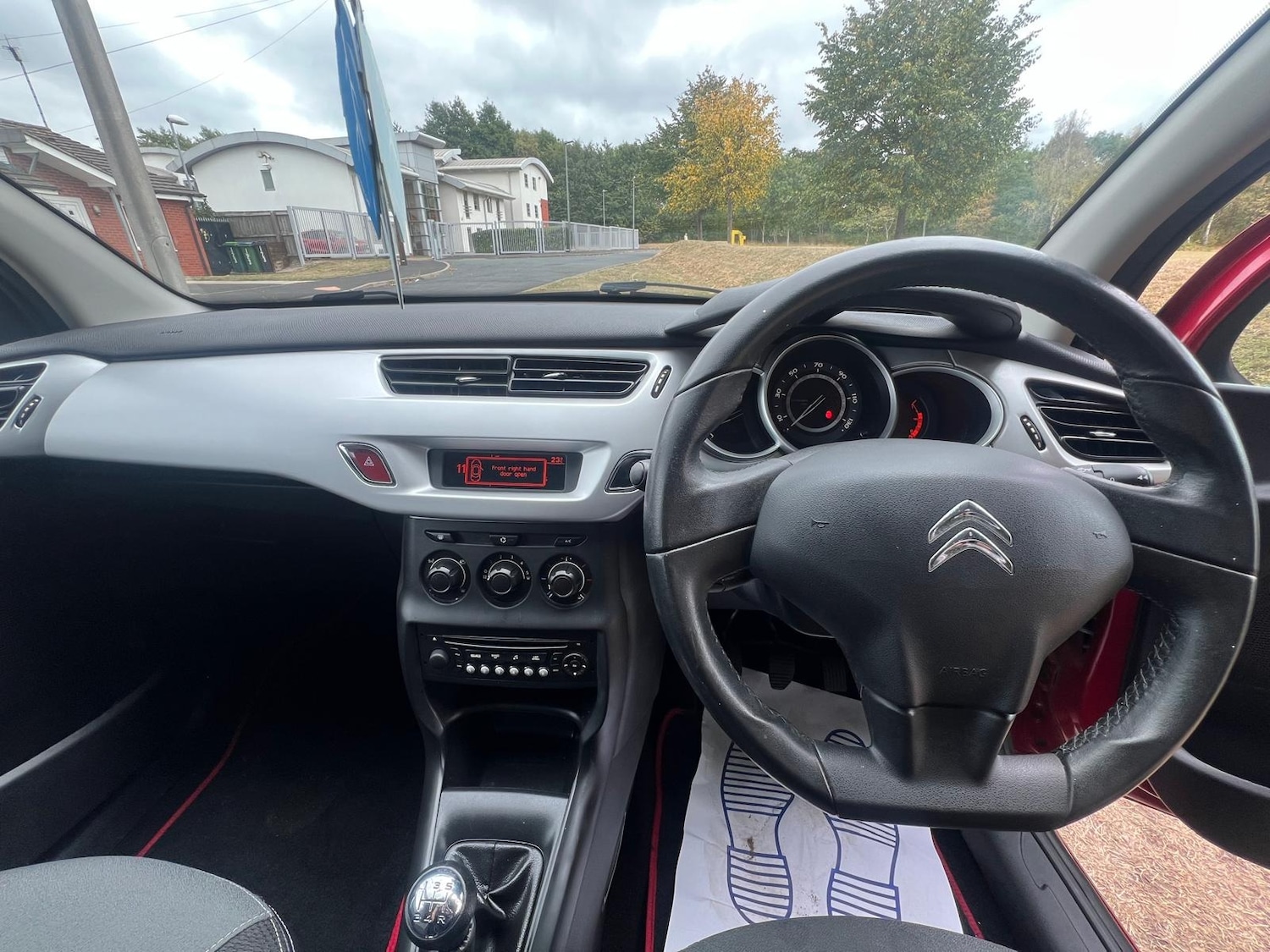 Used Citroen C3 2013 for sale - 76176103: Photo 32