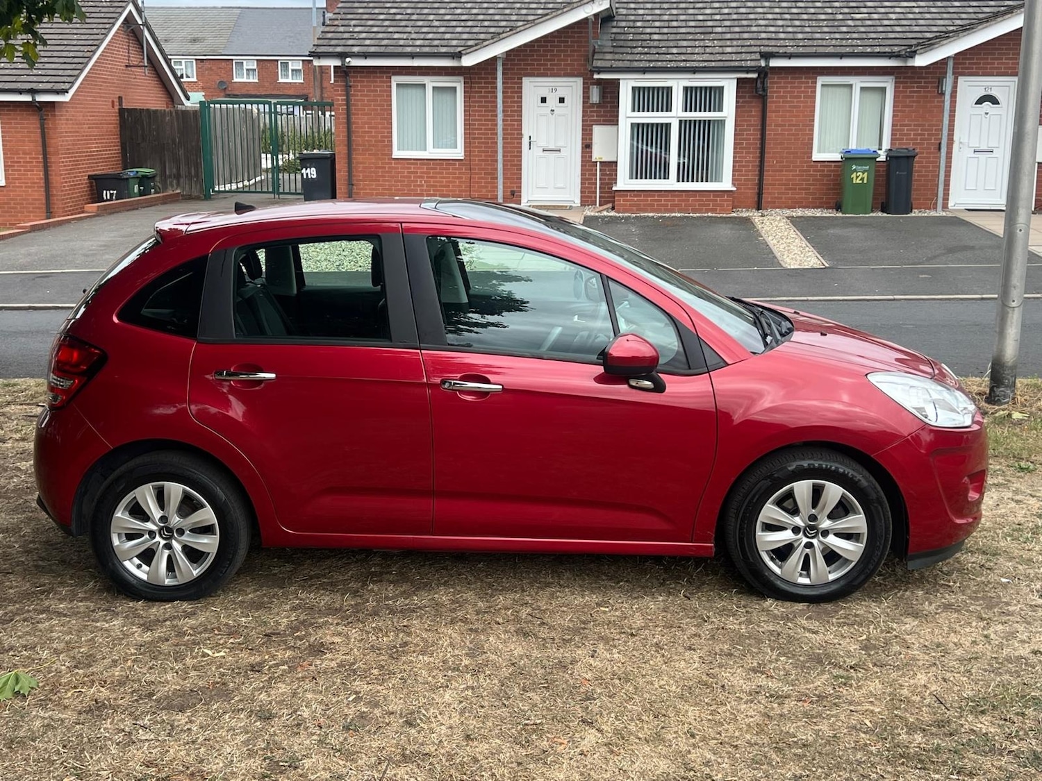 Used Citroen C3 2013 for sale - 76176103: Photo 8