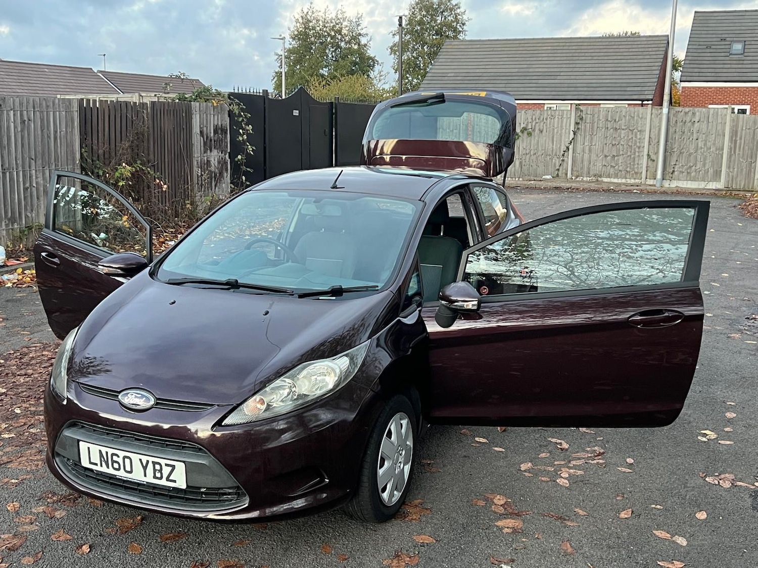 Used Ford Fiesta 2010 for sale - 76377041: Photo 32
