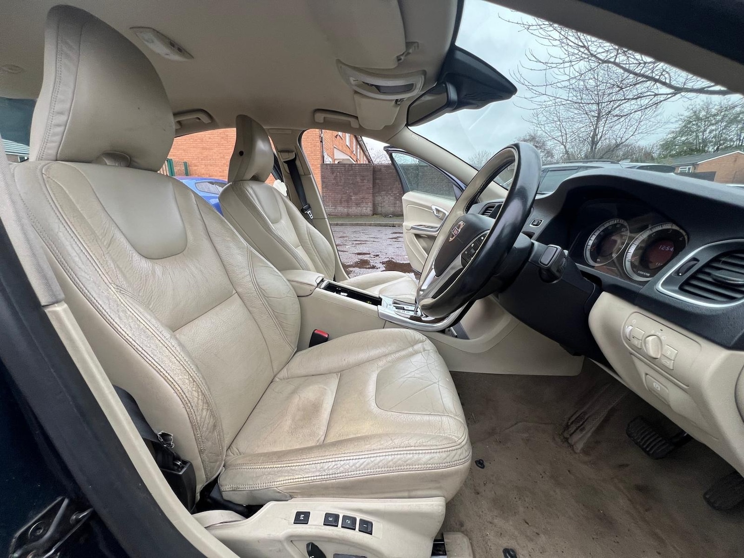 Used Volvo S60 2010 for sale - 76772298: Photo 13