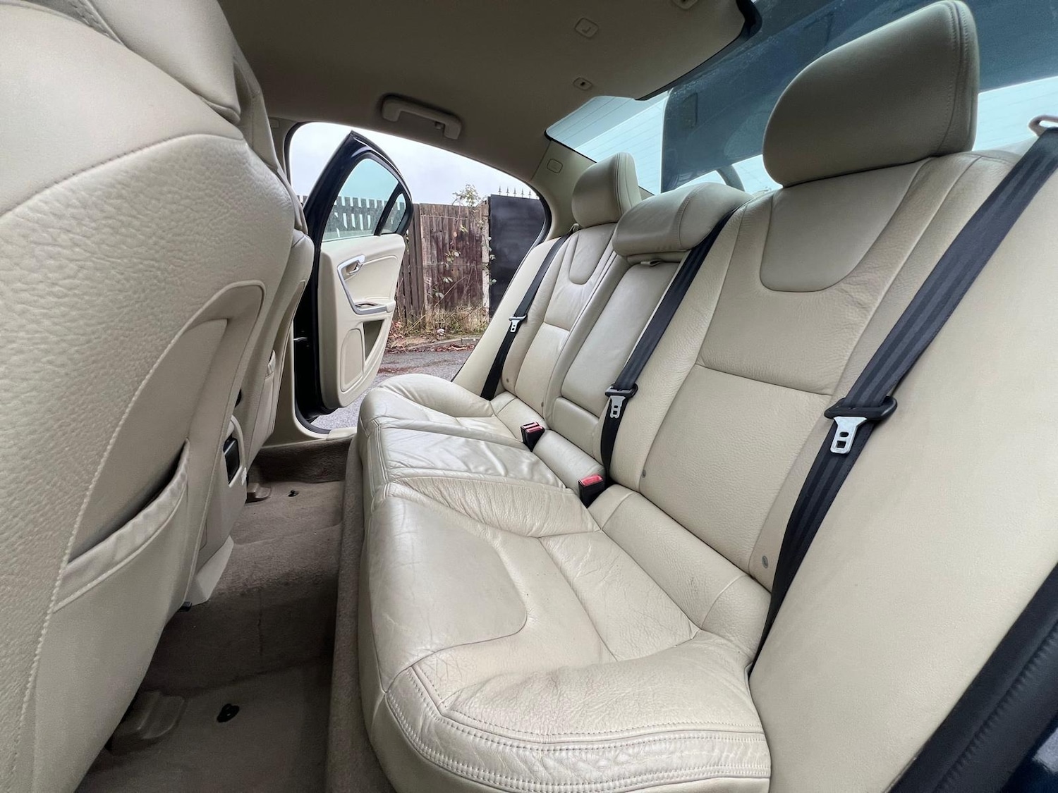 Used Volvo S60 2010 for sale - 76772298: Photo 17