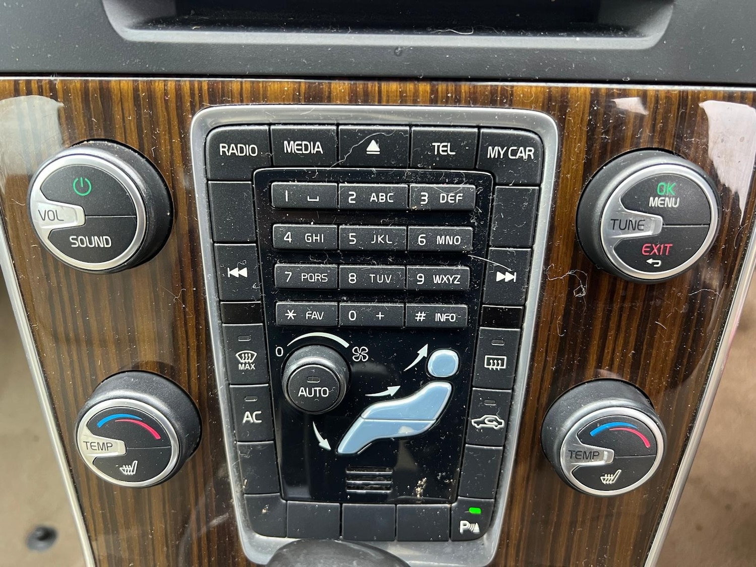 Used Volvo S60 2010 for sale - 76772298: Photo 25