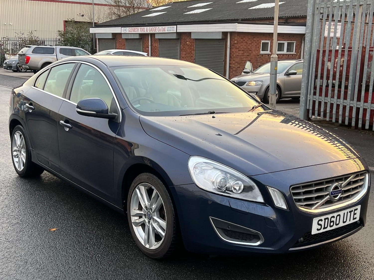 Used Volvo S60 2010 for sale - 76772298: Photo 30