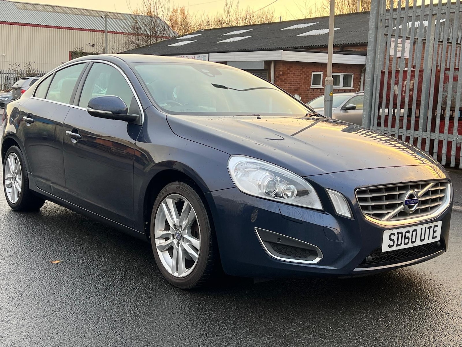 Used Volvo S60 2010 for sale - 76772298: Photo 31