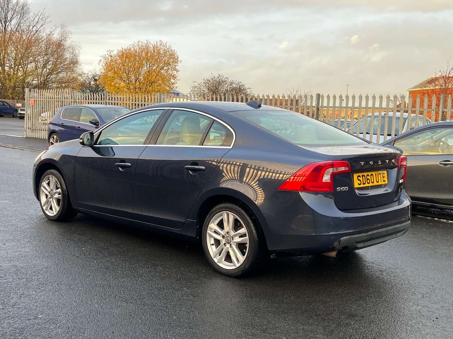 Used Volvo S60 2010 for sale - 76772298: Photo 37
