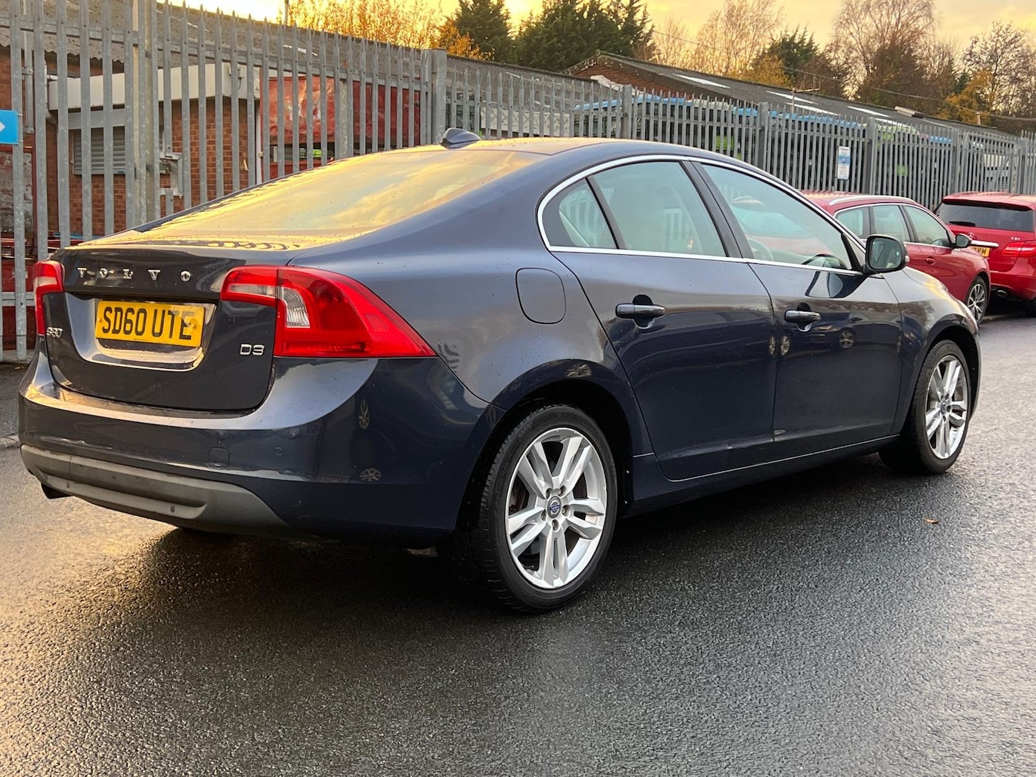 Used Volvo S60 2010 for sale - 76772298: Photo 41