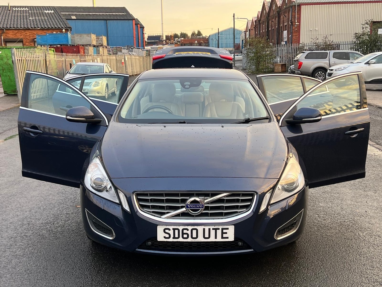 Used Volvo S60 2010 for sale - 76772298: Photo 57