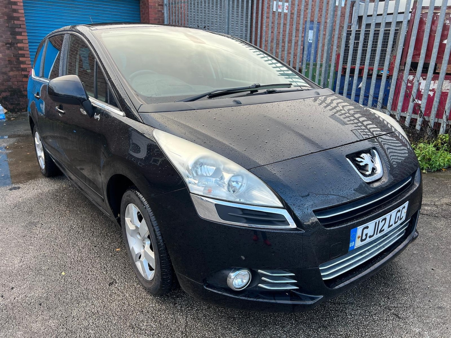 Used Peugeot 5008 2012 for sale - 76772288: Photo 1