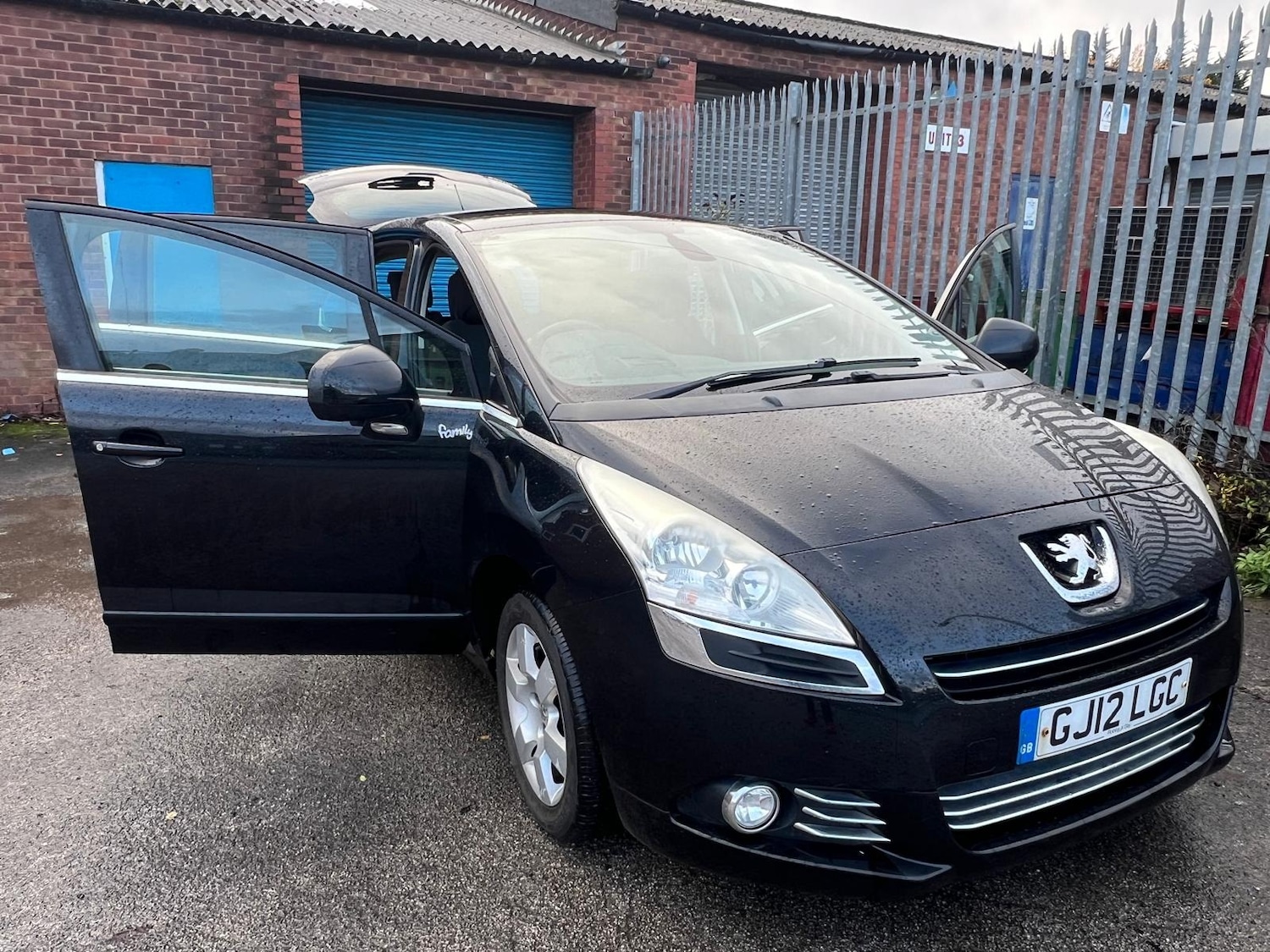 Used Peugeot 5008 2012 for sale - 76772288: Photo 13