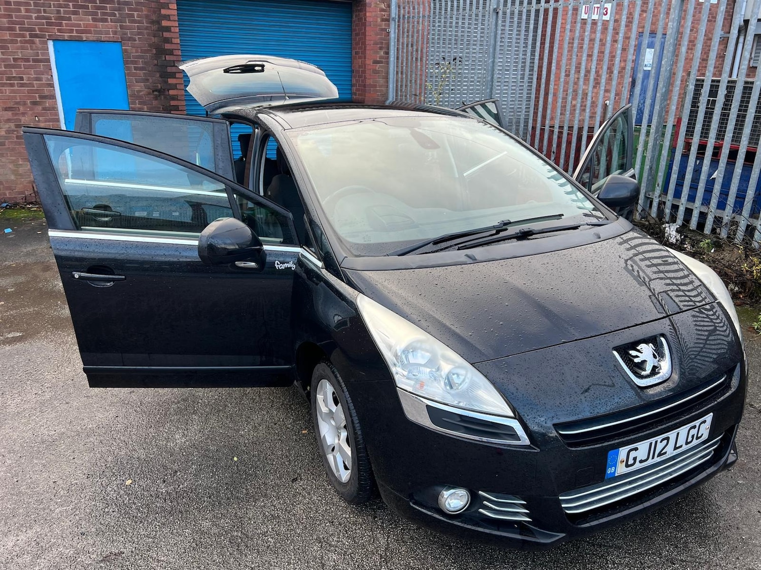 Used Peugeot 5008 2012 for sale - 76772288: Photo 16