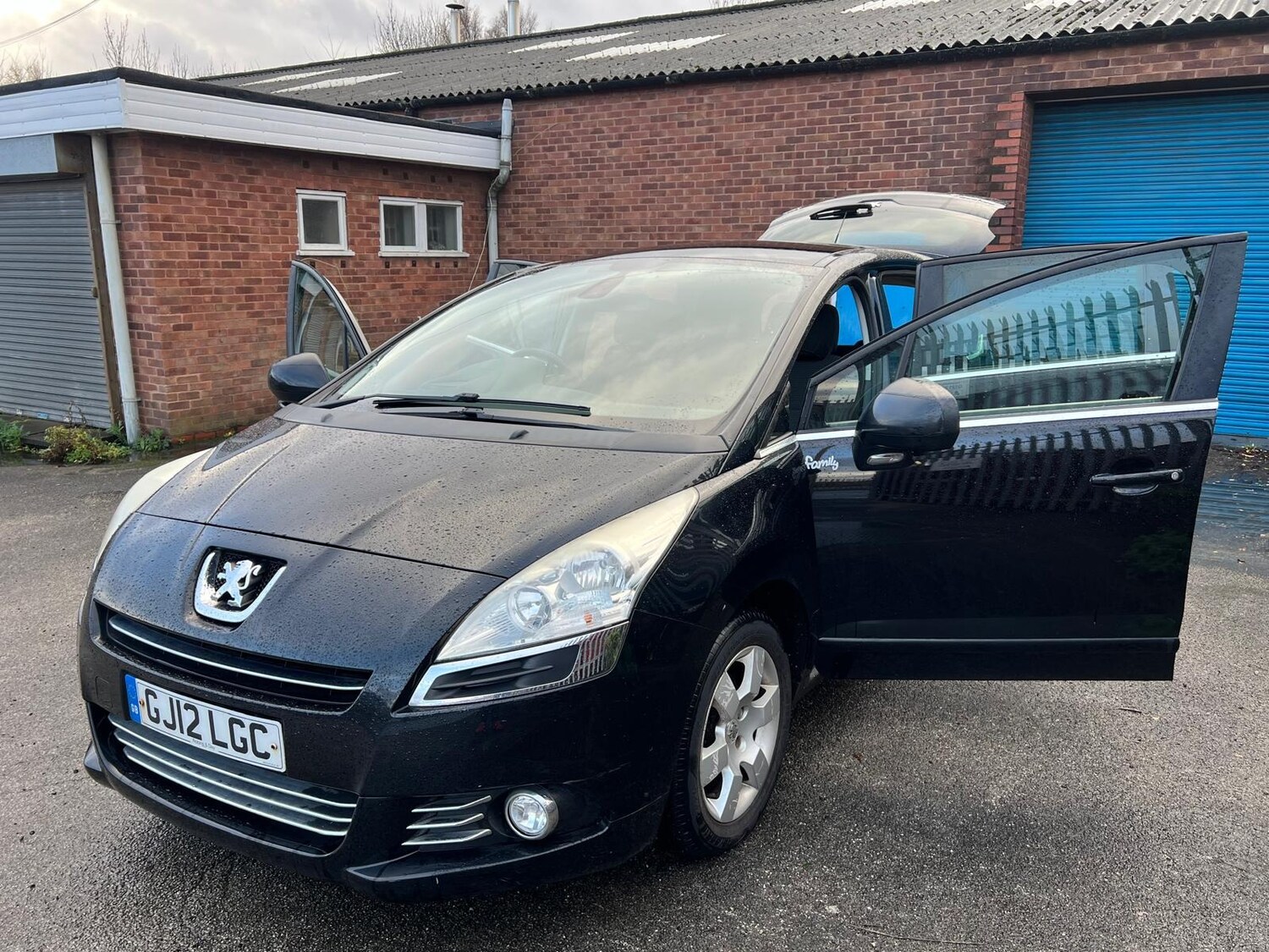 Used Peugeot 5008 2012 for sale - 76772288: Photo 20