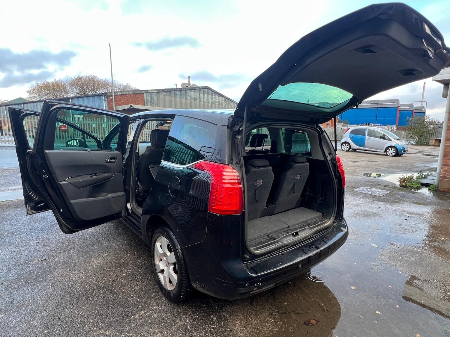 Used Peugeot 5008 2012 for sale - 76772288: Photo 21