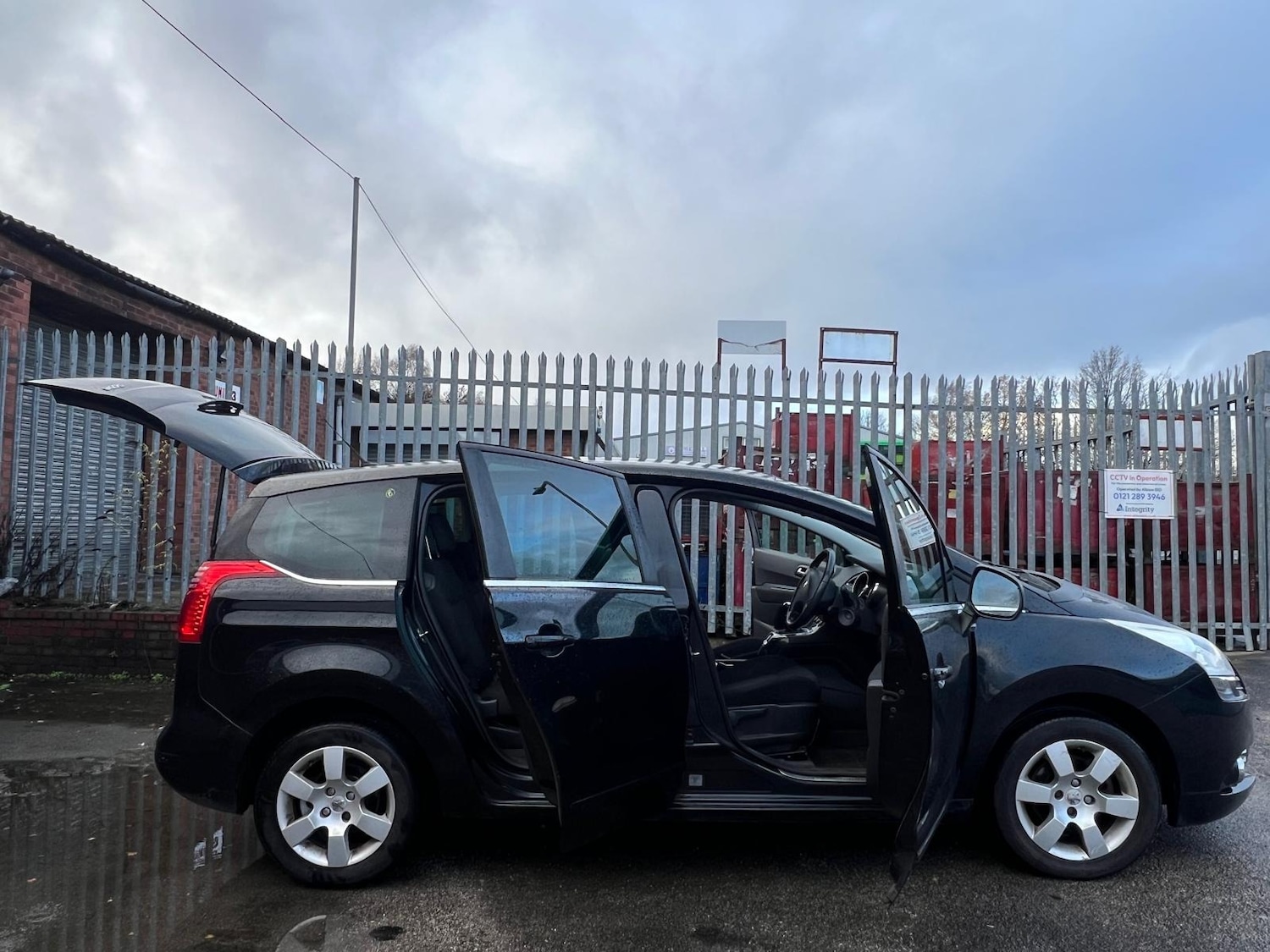 Used Peugeot 5008 2012 for sale - 76772288: Photo 27