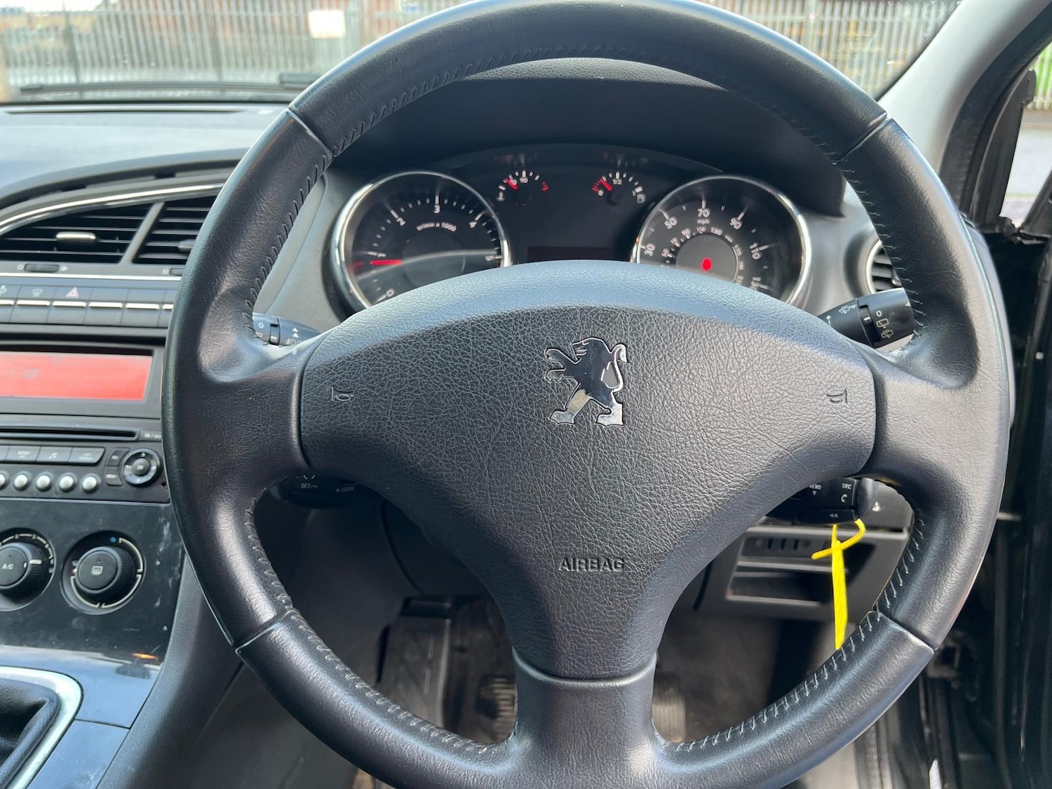 Used Peugeot 5008 2012 for sale - 76772288: Photo 37