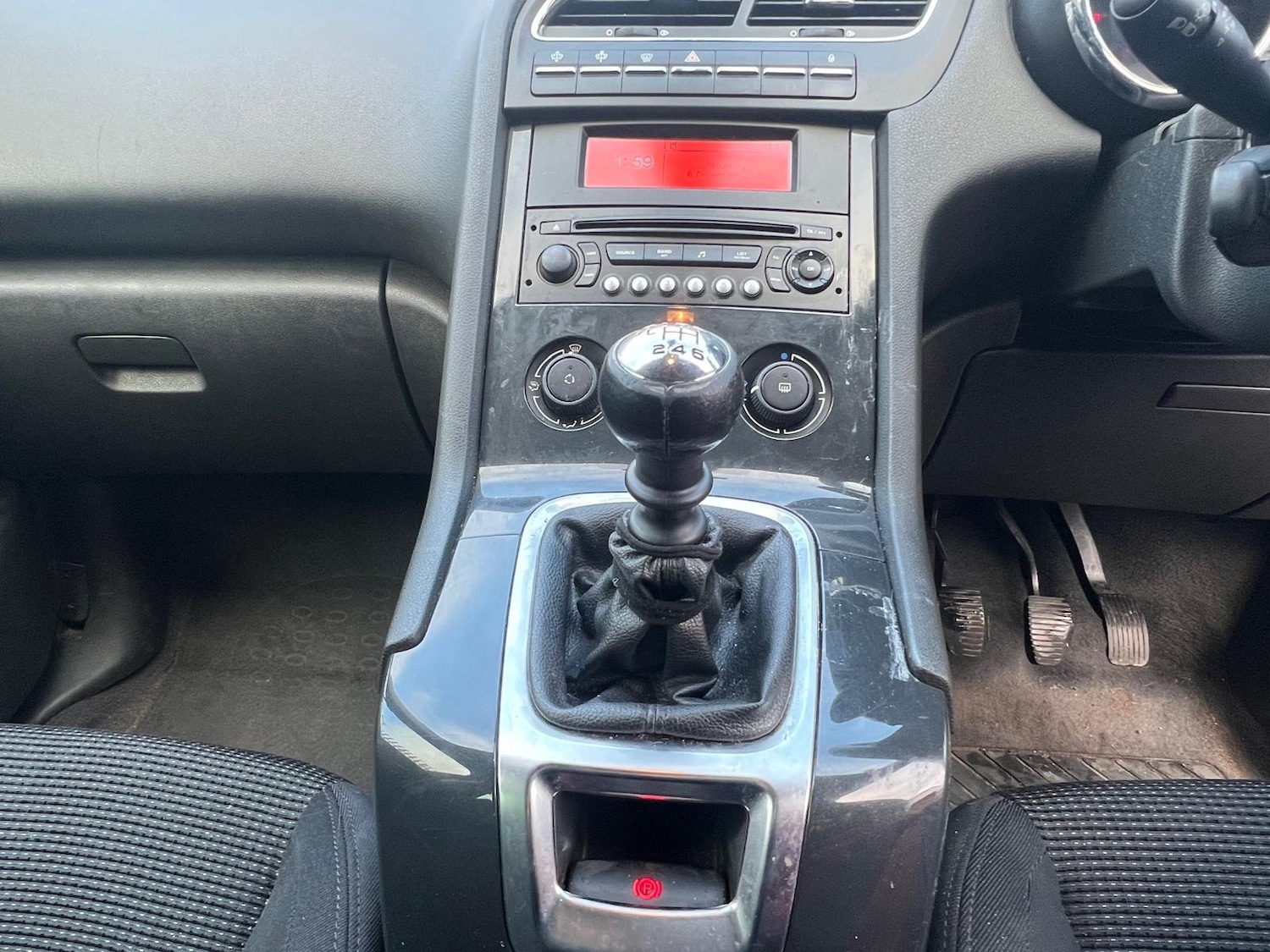 Used Peugeot 5008 2012 for sale - 76772288: Photo 42