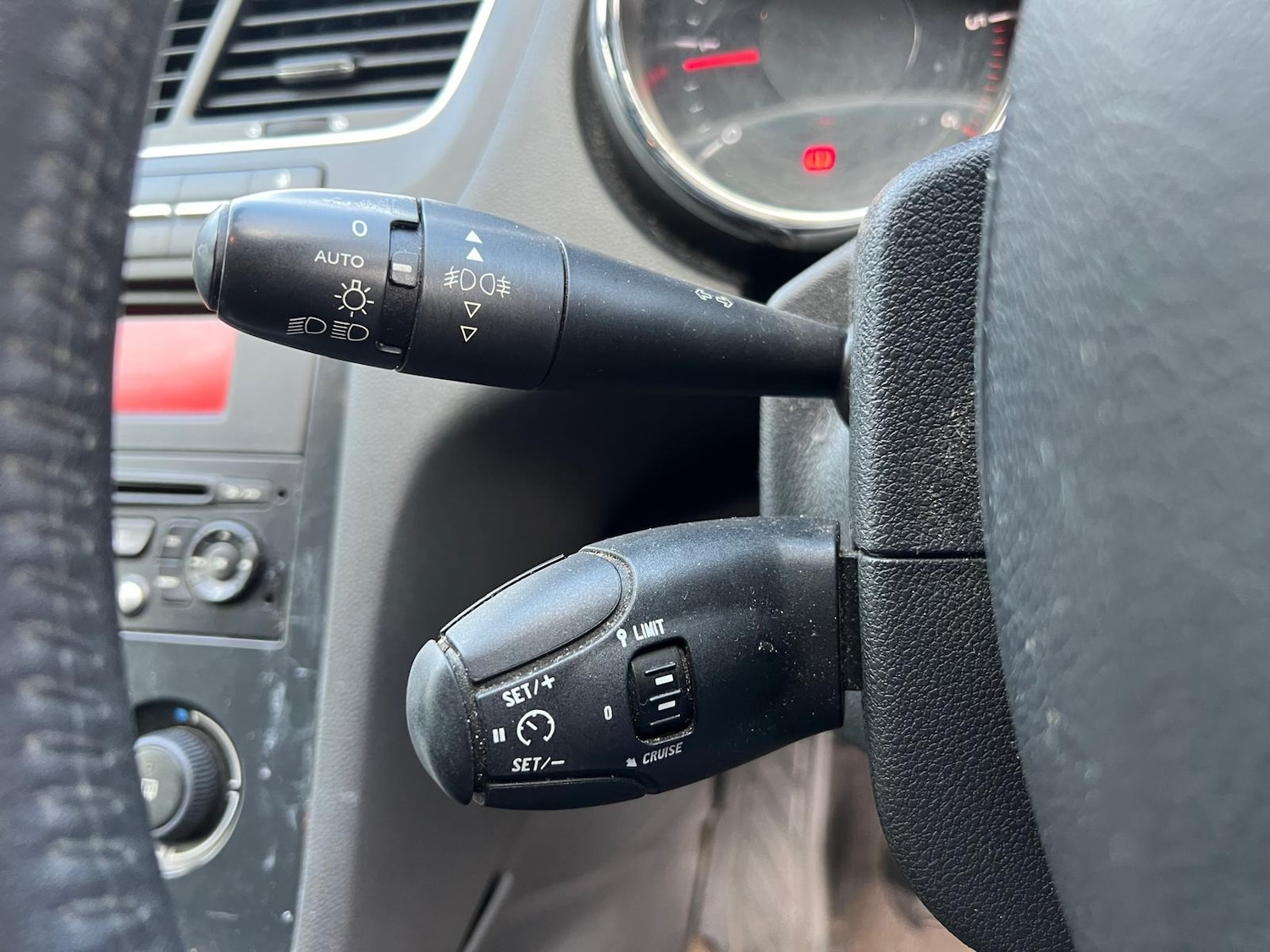 Used Peugeot 5008 2012 for sale - 76772288: Photo 44